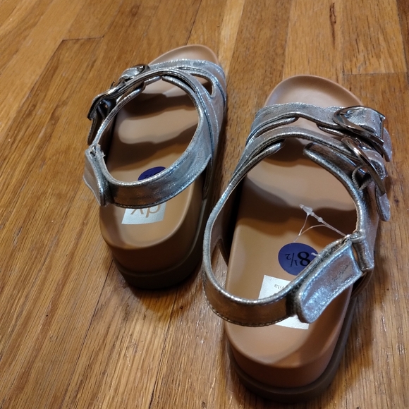 DV by Dolce Vita - Picture 5 of 5